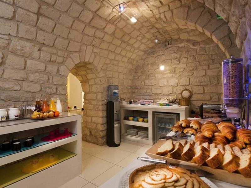 0B2B8AF1B10A643B170BCF73F3E18F81