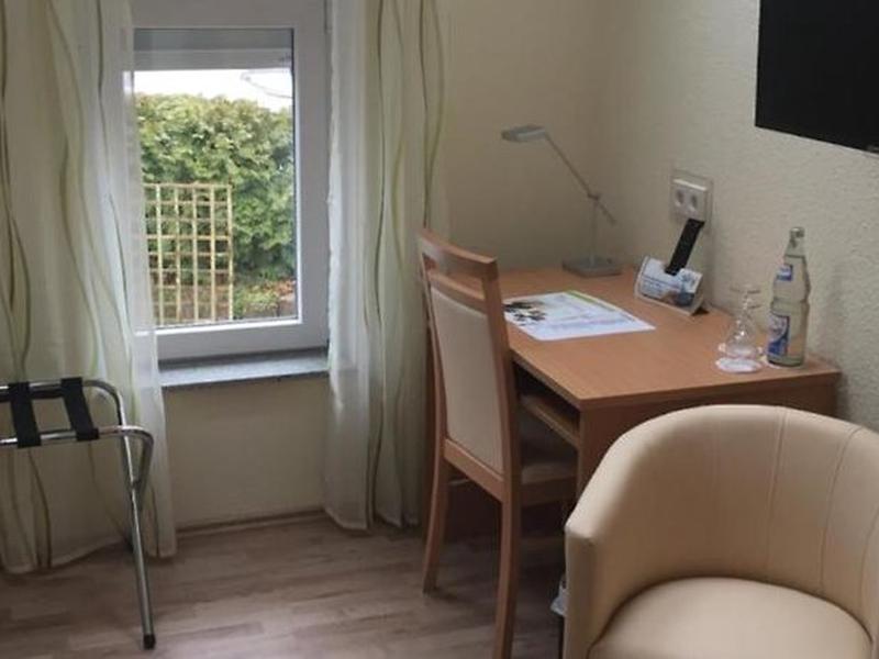 D6E2D482F44F0F6C5FA26A4CC3B360AE