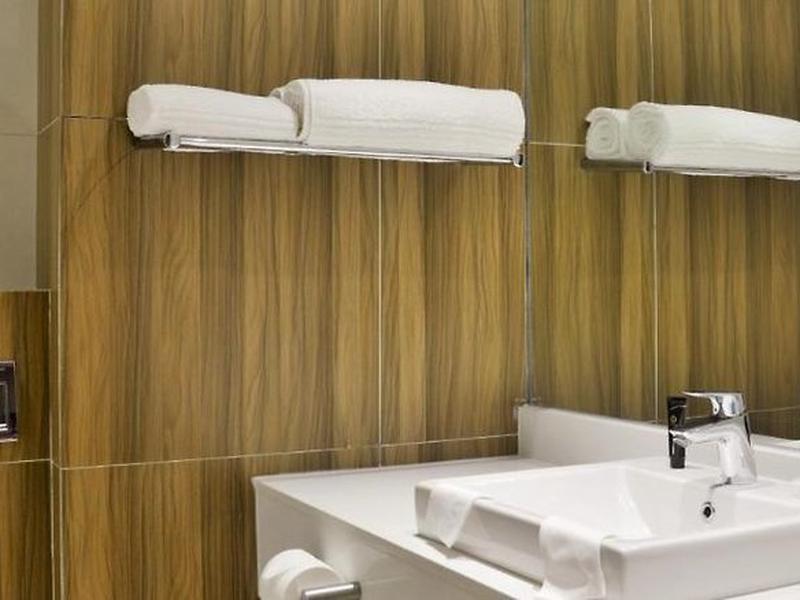 9D111785C81A7FD70431CAAAC4B14575