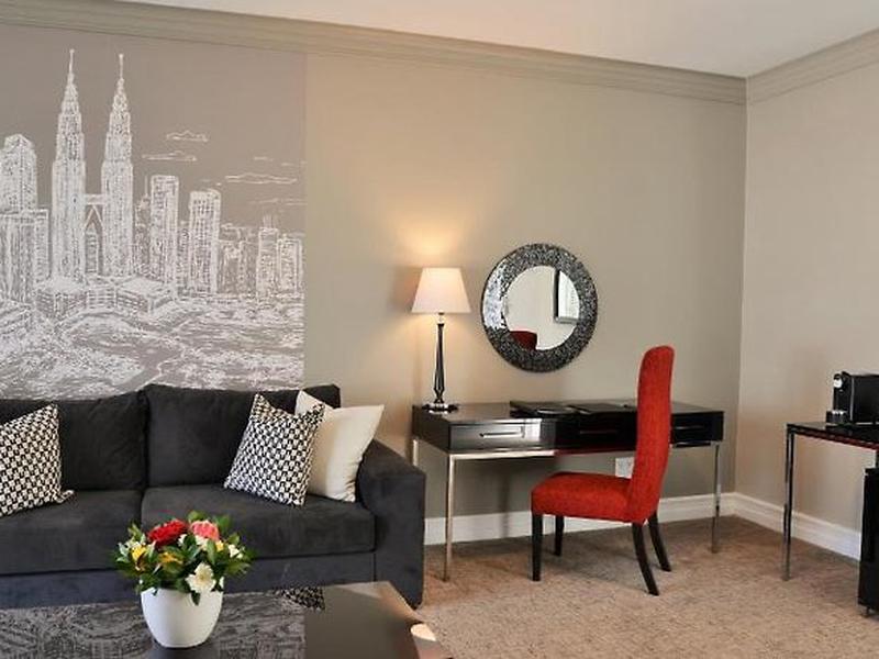 E2BAEEB454708E97752657E6703C59BA