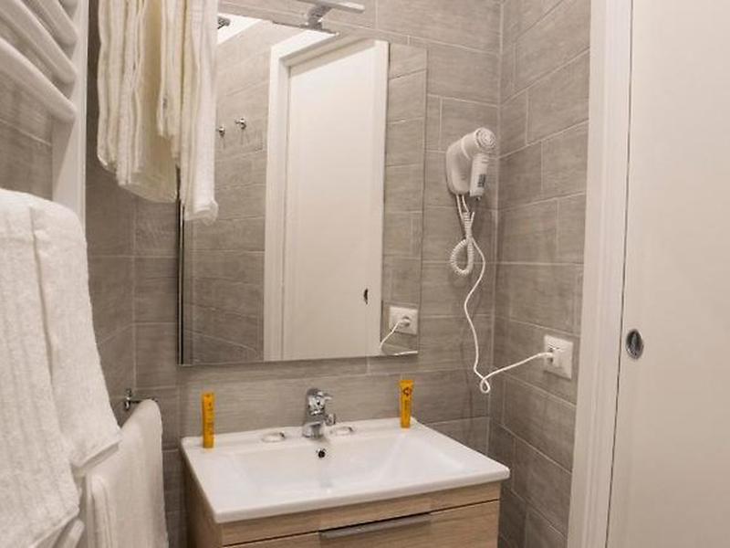 38D82B5F7762A43AEF522E0FC3303C0A