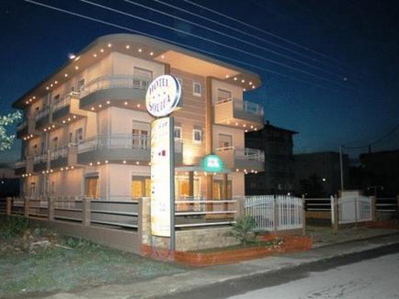 312732EAD87591AE19F00D39A645CBA6