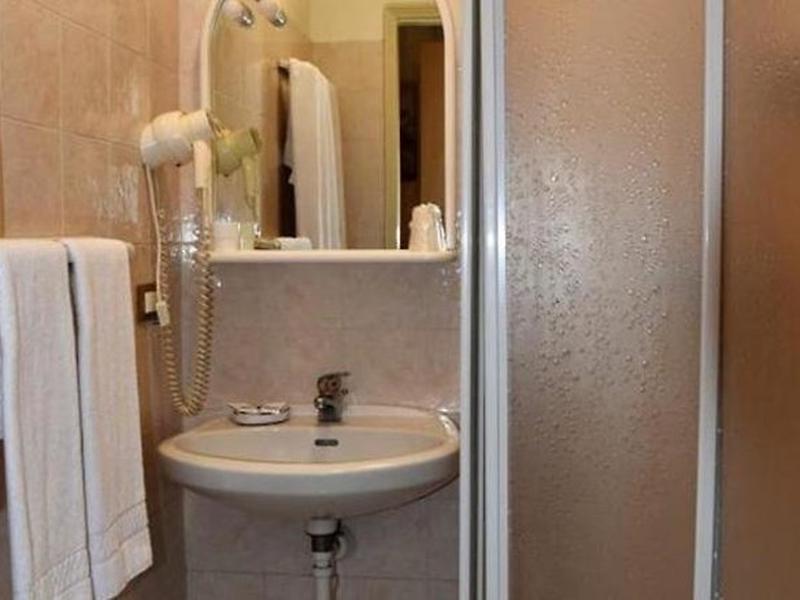 D03A66214072E63B9664A0898FA0C9A2