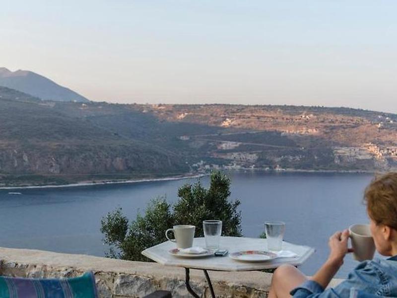 642D5E6BA91B935D9CB4DA77A74E80A1