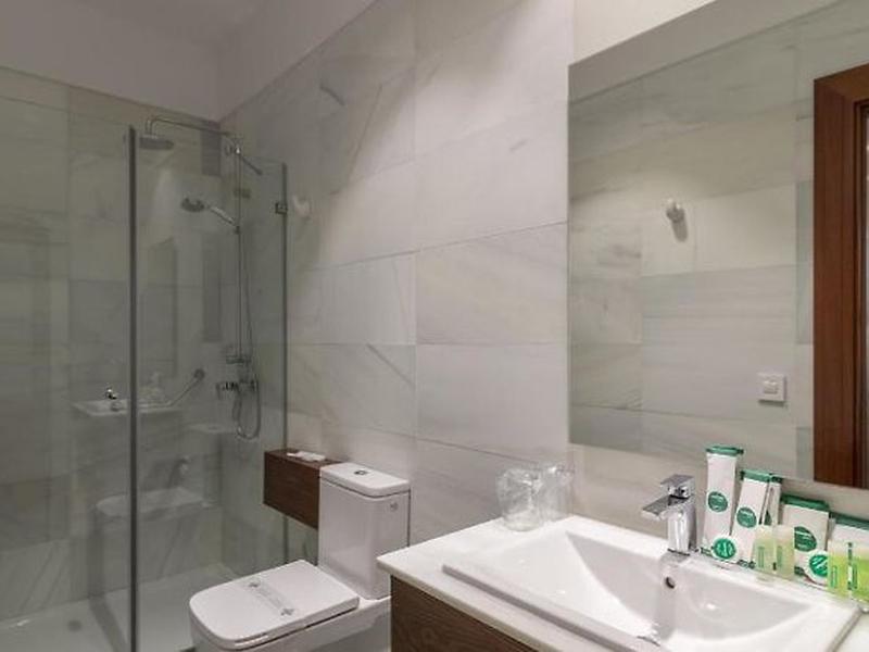 826F4E8DFC6C0300016B2D0A6A6B72C4