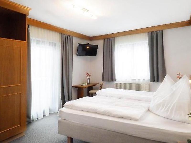 D5916C0A37F2809A556BA79827704565