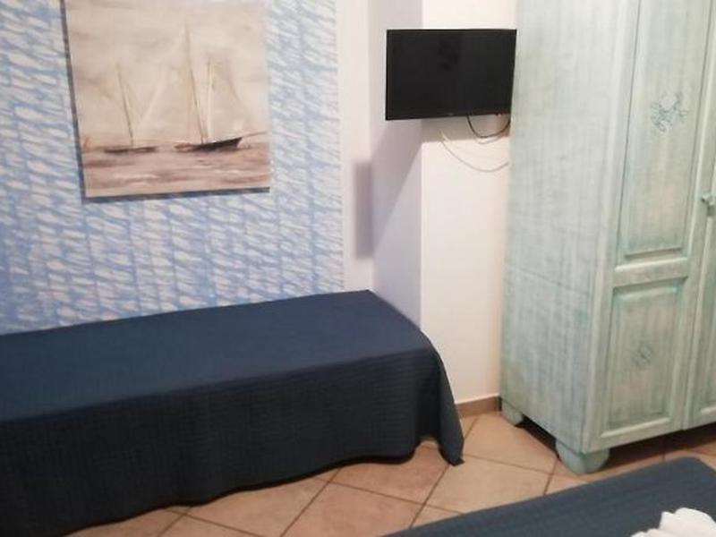 886D01AAE9013A78E1325E557A0E6683