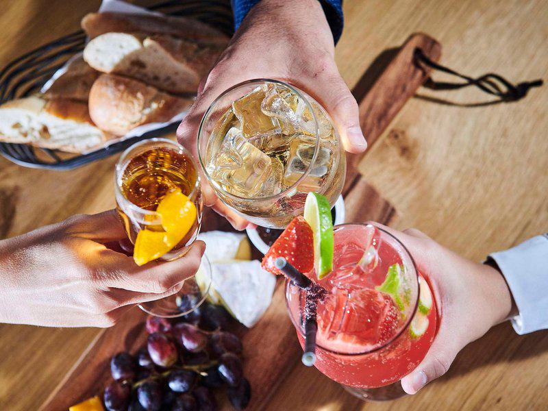 33A6B981A9AE46F48590DE32160DC5A1