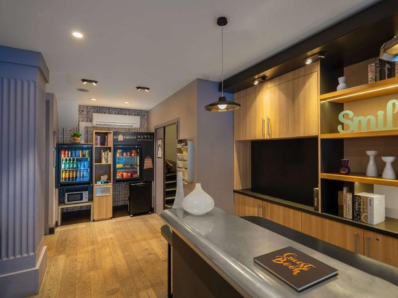 241D1B4C022139DF4BA70E75BBE0168B