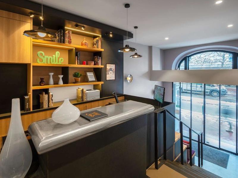 D1433F8AFD359751DEC72194D08A882F