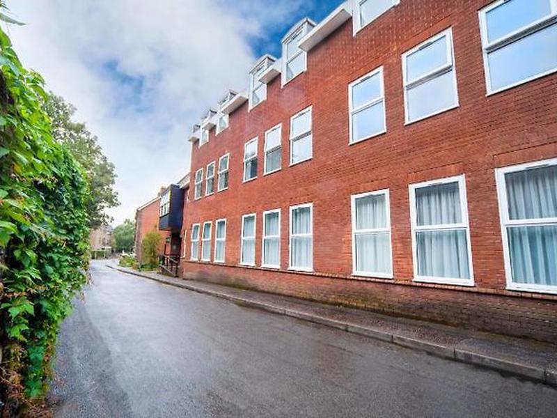 E62228AE4F8083639DC4CCB050439AFD