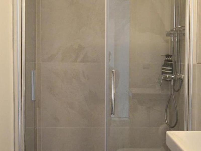 3C7383CDA640DC52772560AAB80FCCE7