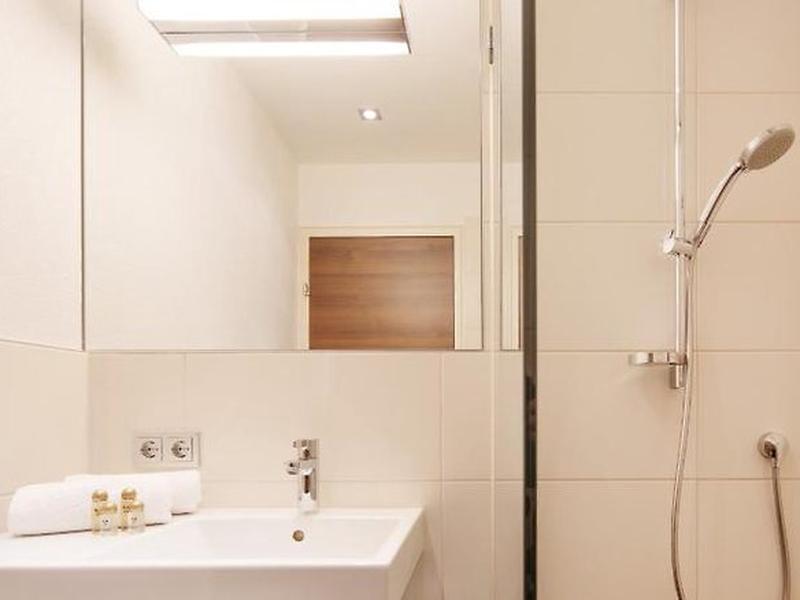 3EA3C6CC4387BA1AE17C38BF78B3B72C