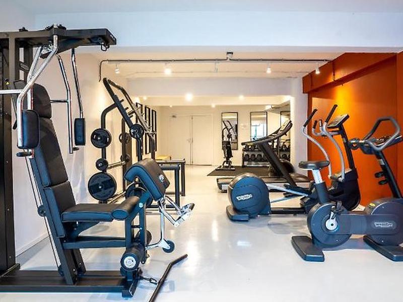 CE9B597CEEEBAA3A2812B7A98A73B21D