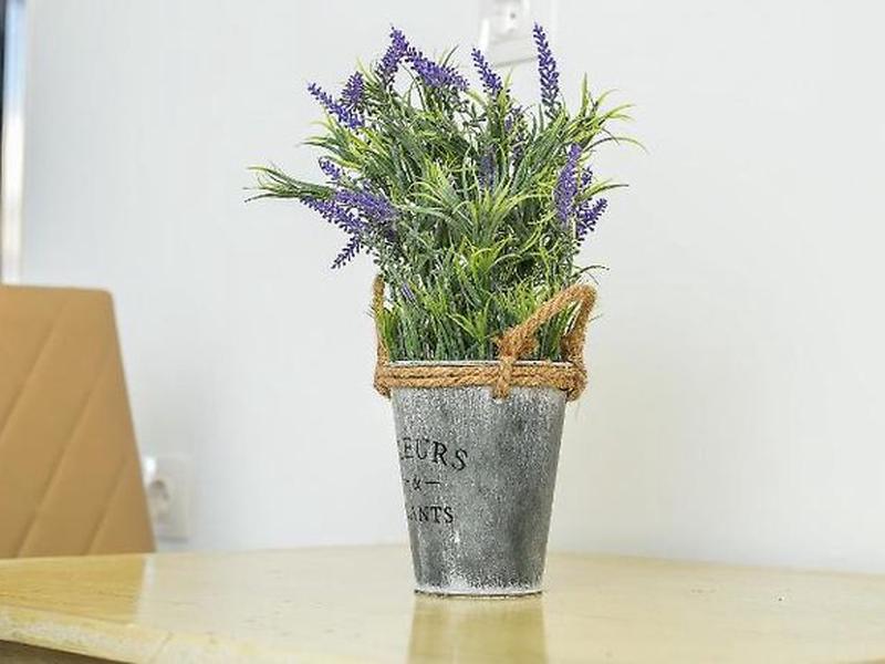 8D107F8B7CAEEAC44F2F6E993A36EB24