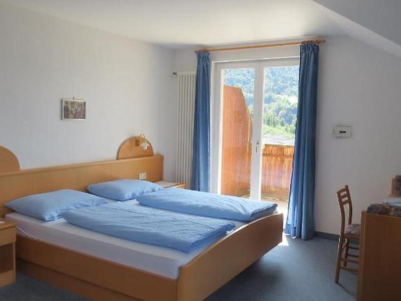 26D5D470B1C34505439B2BB1B9F61125