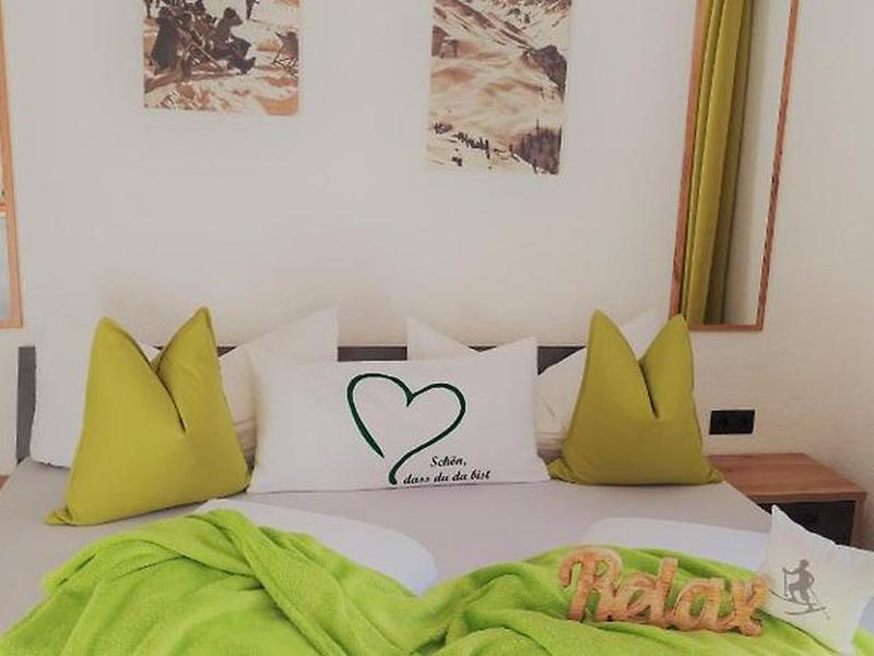 2C61E8BB33969473E9FB04B511C7CD77