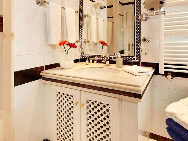 1BEBD0FBED04F97F424AA351E2DD66A6