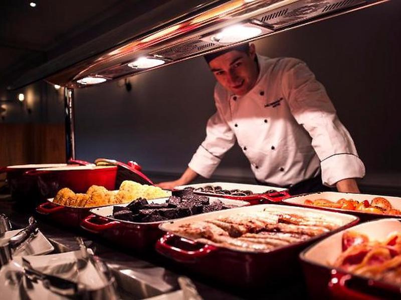 2E2B6253869613392C296408FC26F7D8