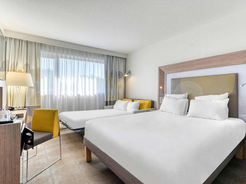 D8BF2A9807868A1B2082D12839AB4E3C