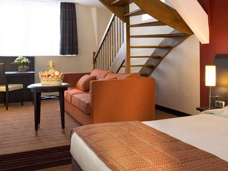 523E83FDDCF9D7DA3E0F4F766B24D2F7