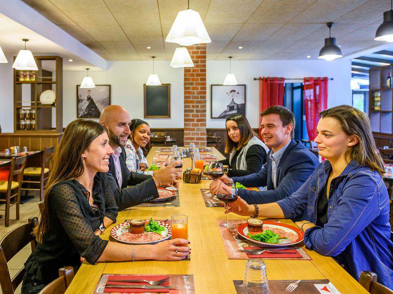 5EB5B836F8C18BA2E4F4DD155D081C07