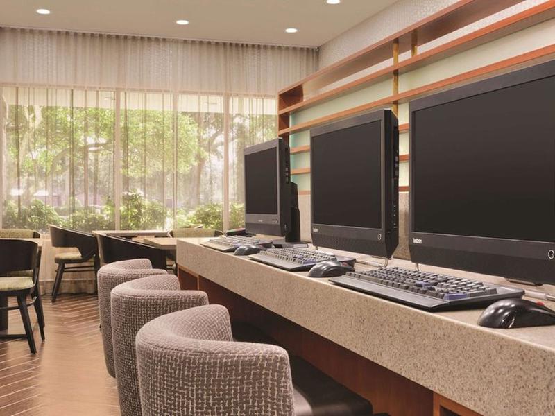 408F0A500271BC85613D0293E11EFF48