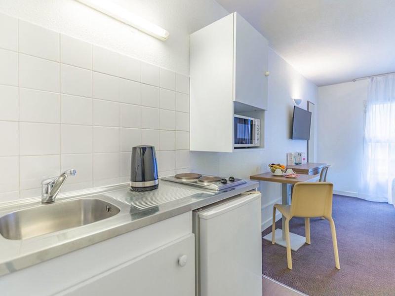 D41022AC03059A38B9662425127400DD