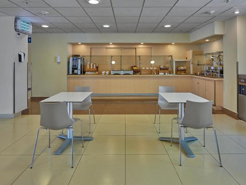 B817233FE5F1F25E2A1B8720455A5D63