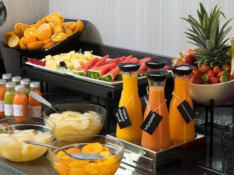 E588051F427678969E8524EE4CDB3B3B