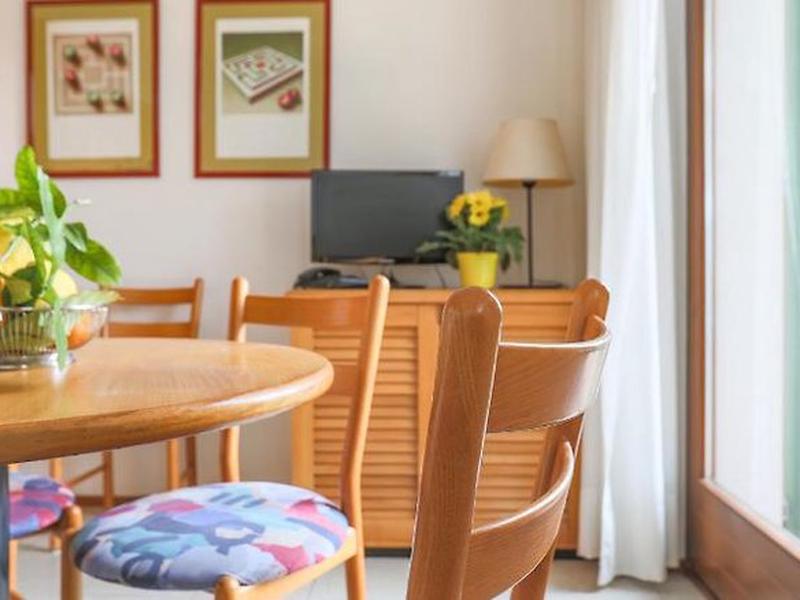 85BA33ED7E3FC9D7798D2735D08B2EE0