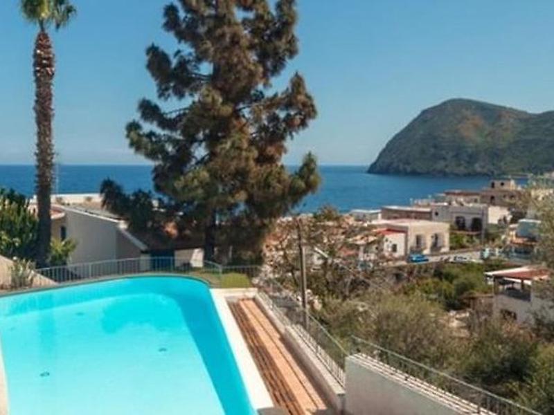 33D10C28220DEA8FEAF795AD239181A7