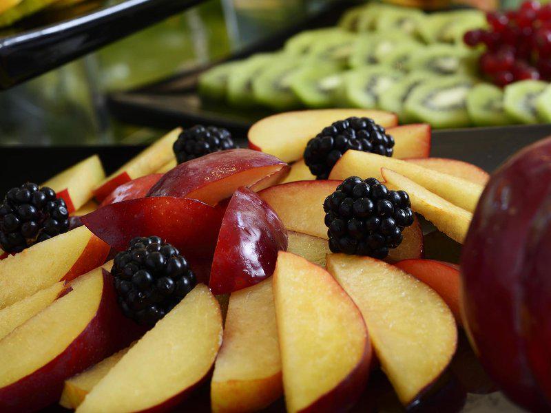 6A587E56B8664E0A4ED6B3E94148D5EC