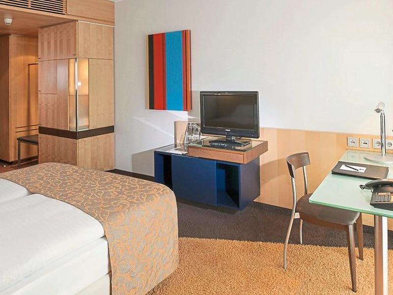 EB56EE7728B42A5BCDA82FFDDE2F70D2