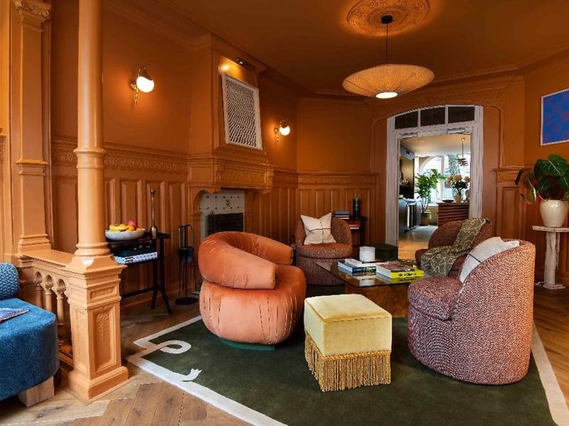 25BA02D0E30F227A7A8F76D956429A50