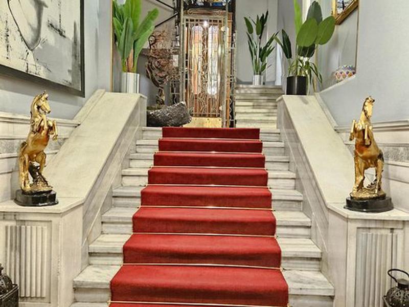 0833EBF58D4F821F7CB977F729EDBE13