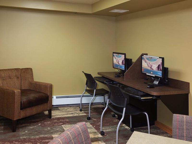 D25327925449141592C6566F4411E270