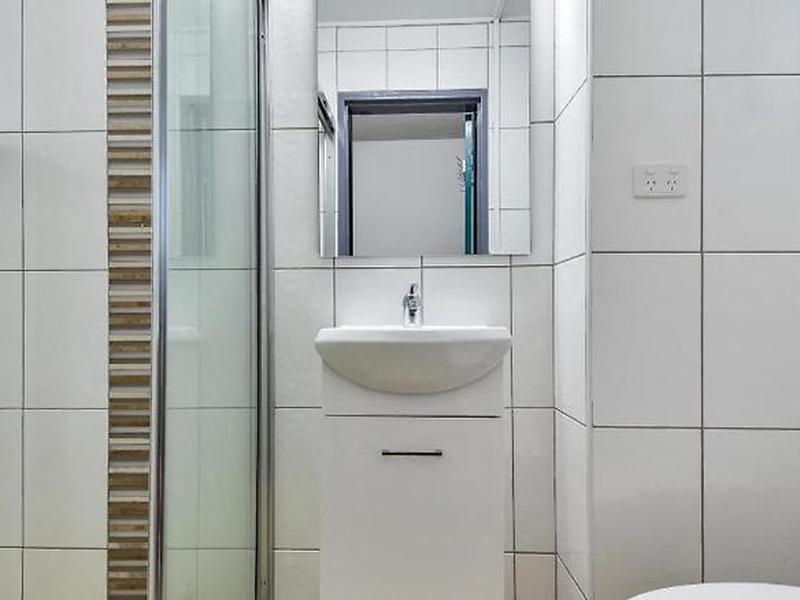 65596B354005A0DA822A15D5B36EDCC9