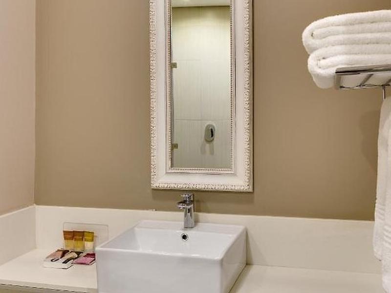 AFB998EBADAF8BA04F4B9EECE4BF50FF