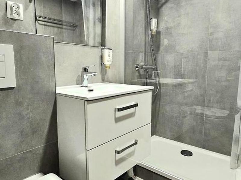 D5ECE057A745400C5AE42544D720D3A2