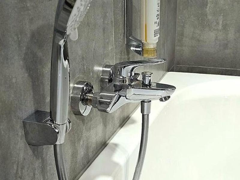 D27AF02AD0CABE80160D5F214BC693F7