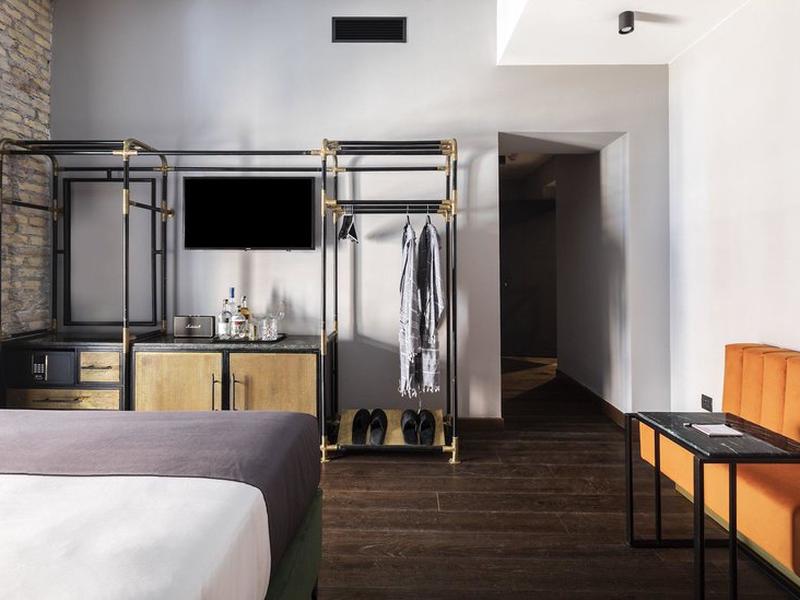 393C4FF61B404FEA42491D632F273EBB