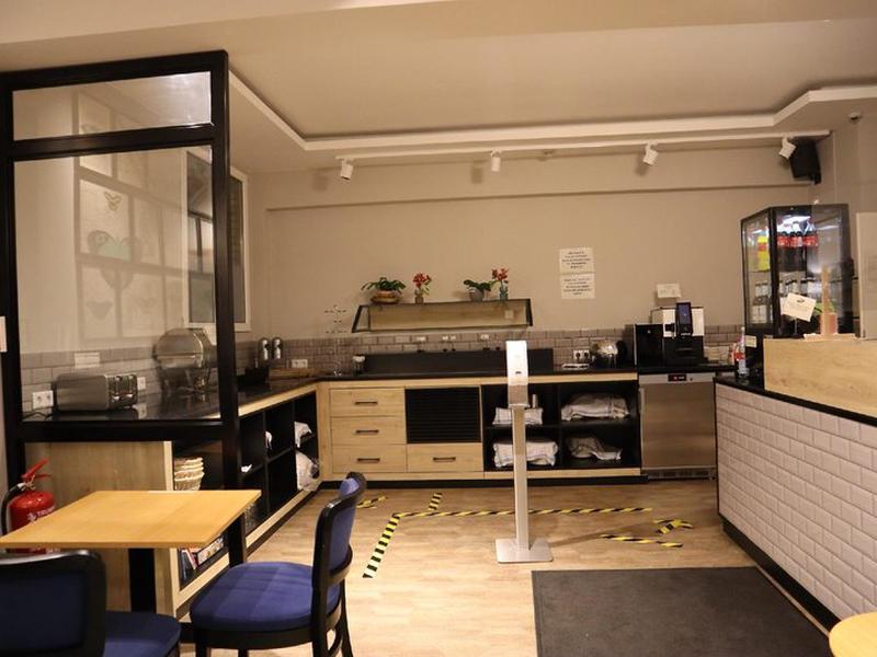 6E400E3E48D47FC3A0A52B43F48AE2F5