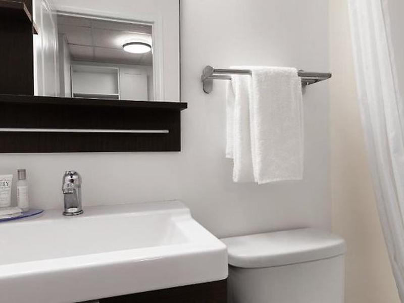 2F7F9B864077B144CB87A05C9431350E