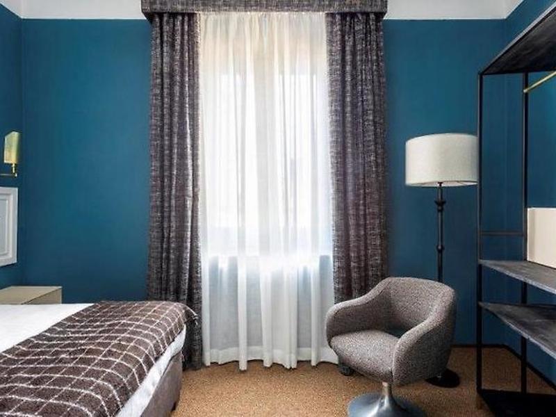 9795B2A8A18D80033E5E42086EC0BCB2