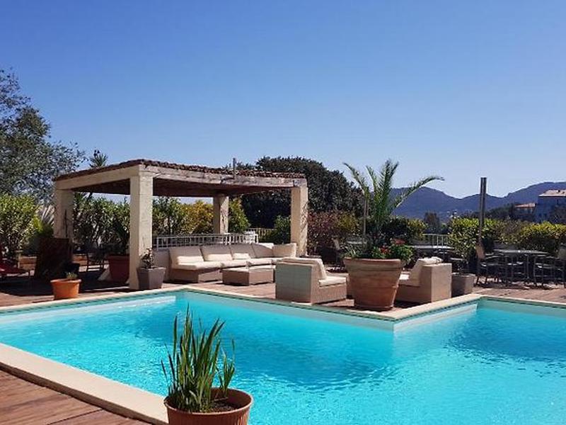 C26D057F1D5A7D507EE61E8C6D93E65E