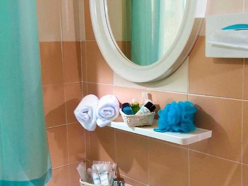 D989936667C94829BECEAB6970CBE2EE