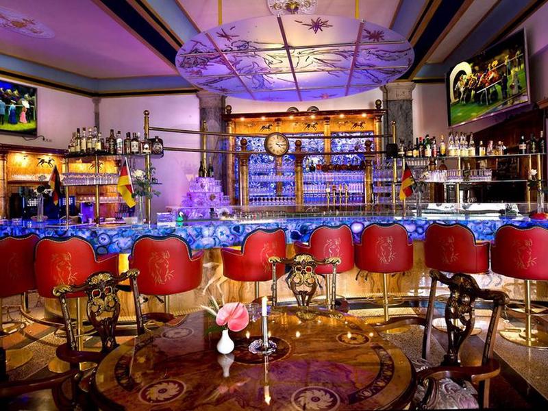 114CFC17B8F5A7F1616D53A0CD893768