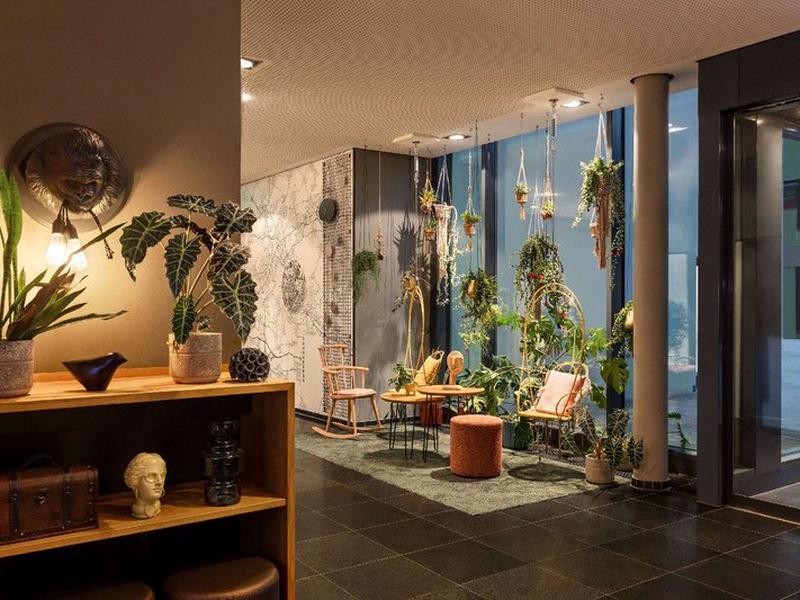 E48BC32825907C96CEF7509DE82D13F5