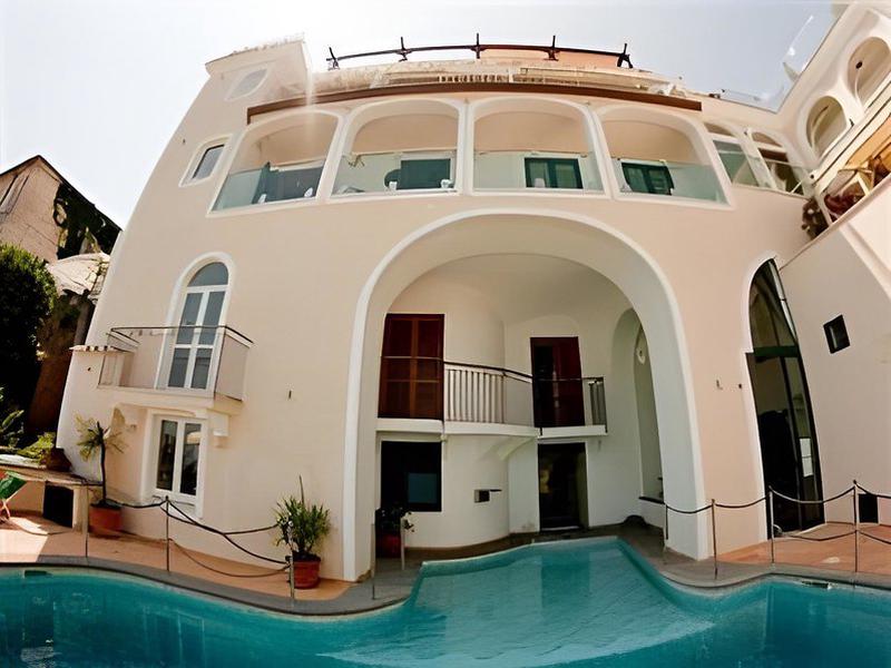 F26B9453CB4181AA98F3B8938B861670